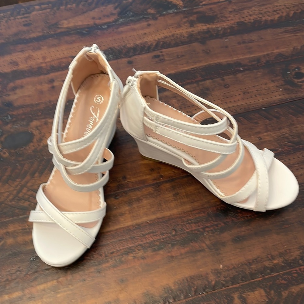 Forever White platforms